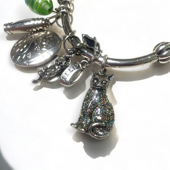 Vintage Silver Cat Charm Bracelet With Hinged Oval Locket Green Glass Bead - Picture 2 of 6